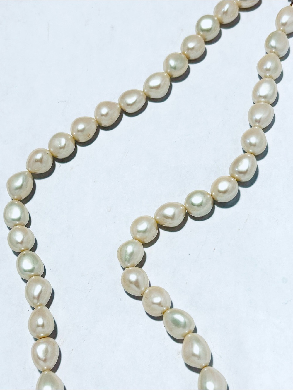 Trifari Cream Faux Pearl Strand Necklace, Trifari Jewelry, Vintage Trifari - Picture 4 of 7
